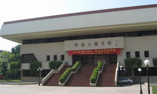 暨南大學(xué)建筑1