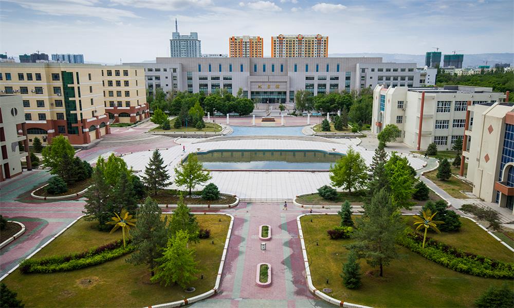 石河子大學世紀廣場1