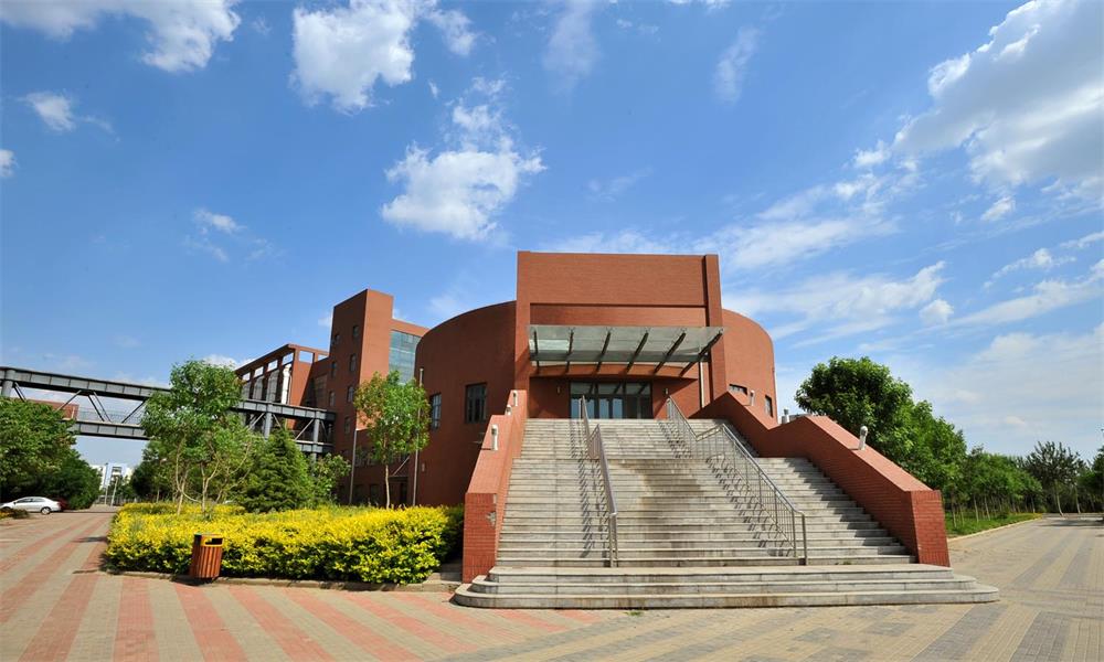 天津理工報告廳1