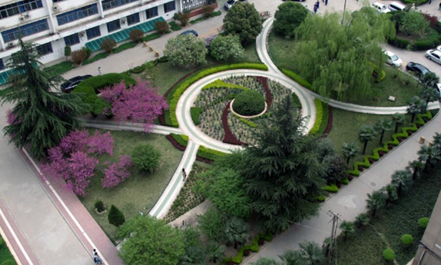 西安理工大學校內一角1